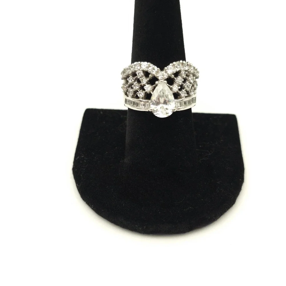 Silver Tone &‎ Clear Glass Rhinestone Ring Adjustable Tear Drop